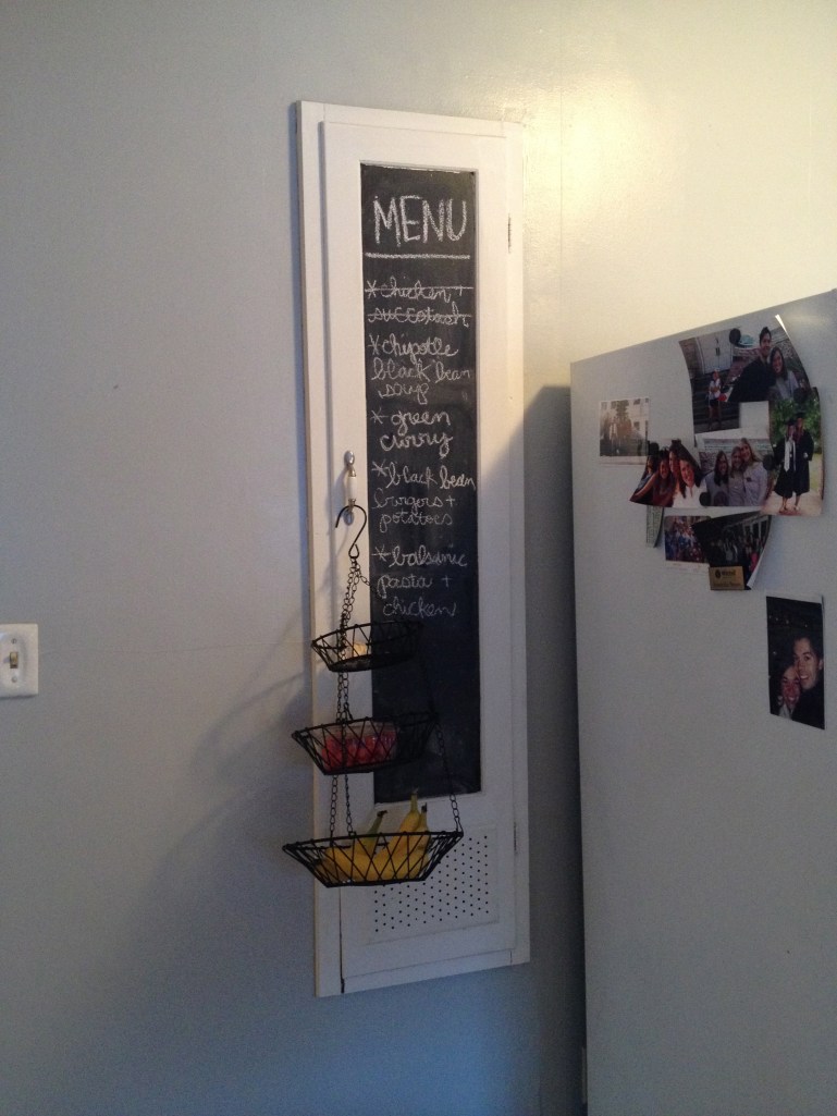 i had spare chalkboard paint on hand from a christmas project, and i love how this turned out!